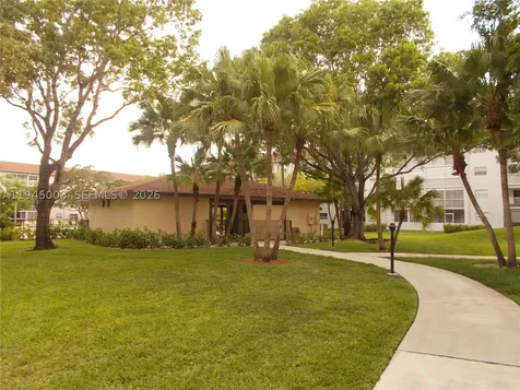 1400 SW 124th Terrace Pembroke Pines FL 33027