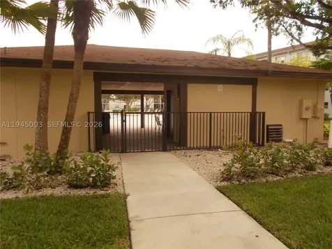 1400 SW 124th Terrace Pembroke Pines FL 33027