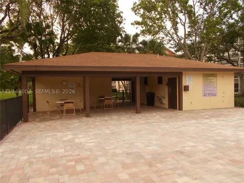 1400 SW 124th Terrace Pembroke Pines FL 33027