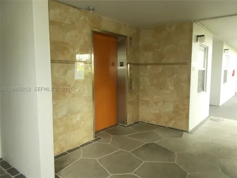 1400 SW 124th Terrace Pembroke Pines FL 33027