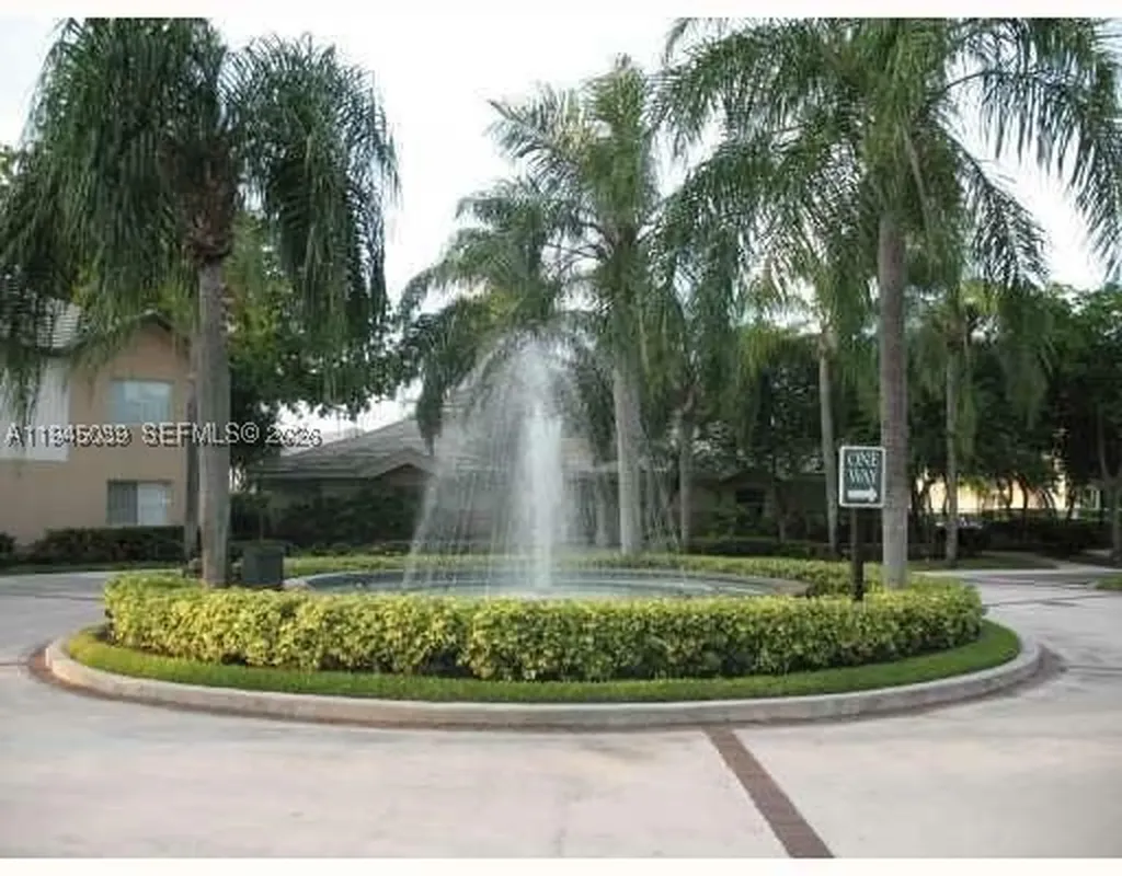 9977 Westview Drive Coral Springs FL 33076