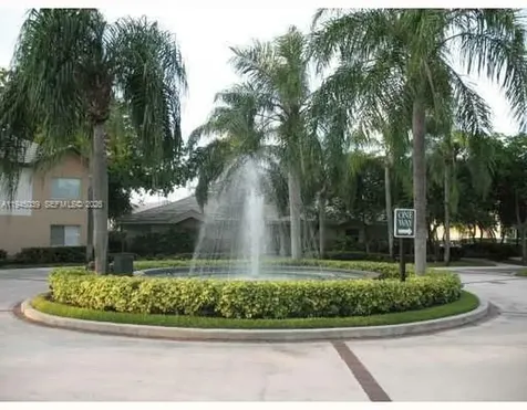 9977 Westview Drive Coral Springs FL 33076