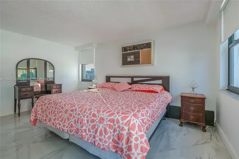 2401 S Ocean Drive Hollywood FL 33019