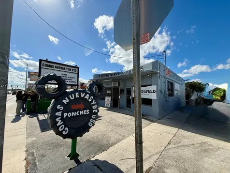4190 E 4th Avenue Hialeah FL 33013