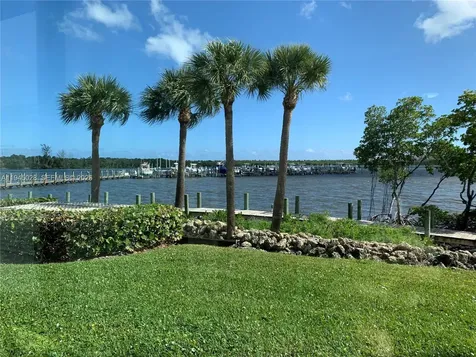 6142 SE Landing Way Stuart FL 34997