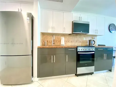 19201 Collins Avenue Sunny Isles Beach FL 33160