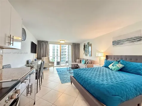 19201 Collins Avenue Sunny Isles Beach FL 33160