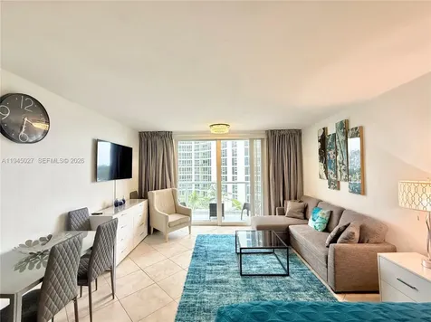 19201 Collins Avenue Sunny Isles Beach FL 33160