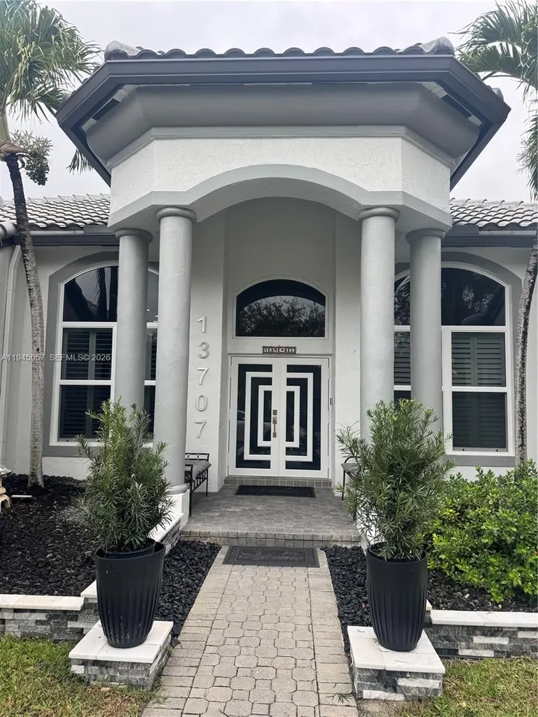 13707 NW 21st Street Pembroke Pines FL 33028