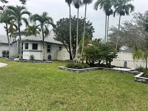 13707 NW 21st Street Pembroke Pines FL 33028
