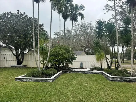 13707 NW 21st Street Pembroke Pines FL 33028