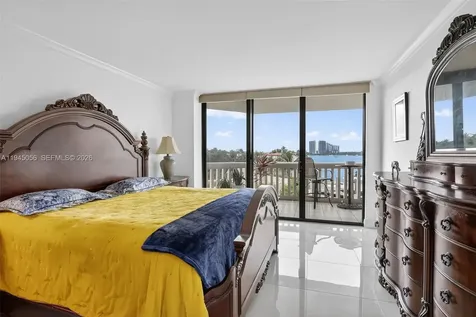 1000 Island Boulevard Aventura FL 33160