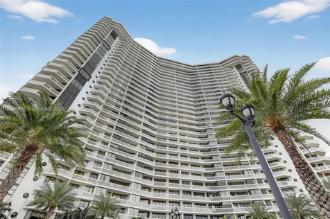 1000 Island Boulevard Aventura FL 33160