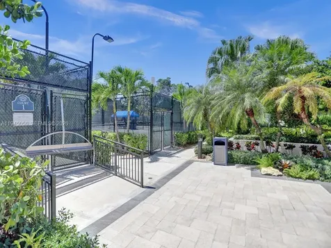 1000 Island Boulevard Aventura FL 33160