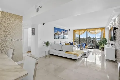 1000 Island Boulevard Aventura FL 33160