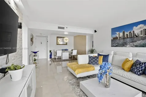 1000 Island Boulevard Aventura FL 33160