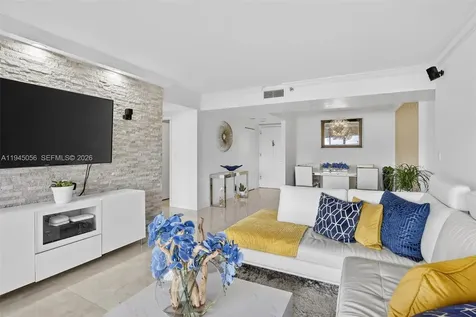 1000 Island Boulevard Aventura FL 33160