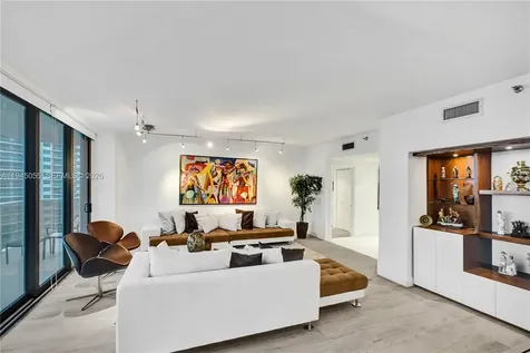 20281 E Country Club Drive Aventura FL 33180