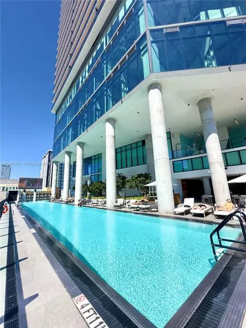 398 NE 5th Street Miami FL 33132