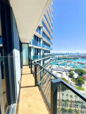 398 NE 5th Street Miami FL 33132