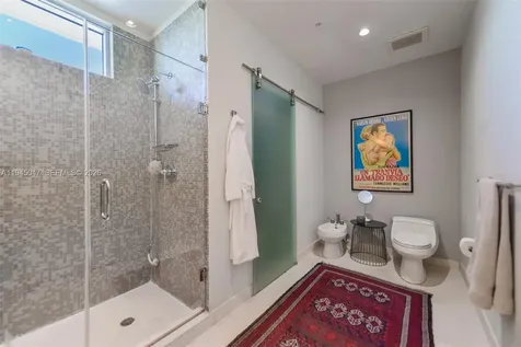 7934 West Drive North Bay Village FL 33141