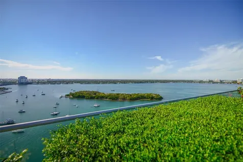 7934 West Drive North Bay Village FL 33141