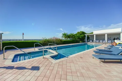 7934 West Drive North Bay Village FL 33141