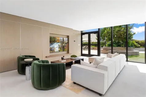 3034 Oak Avenue Coconut Grove FL 33133