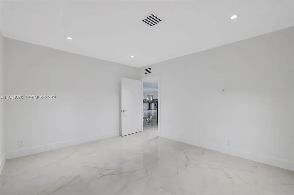 340 SE 13th Avenue Pompano Beach FL 33060