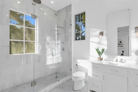 7426 SW 49th Place Miami FL 33143
