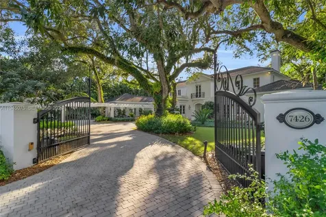 7426 SW 49th Place Miami FL 33143