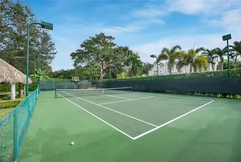 7426 SW 49th Place Miami FL 33143
