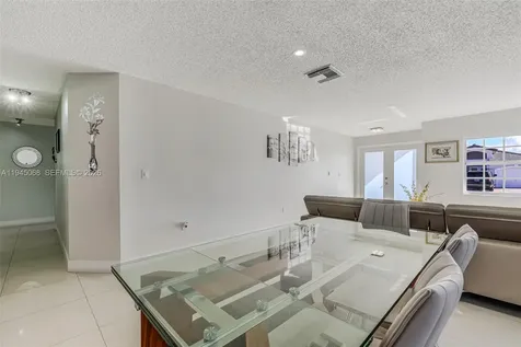 9526 SW 155th Avenue Miami FL 33196