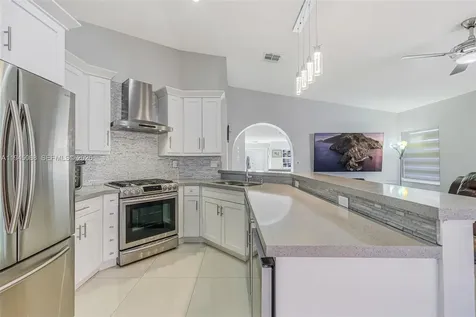 9526 SW 155th Avenue Miami FL 33196