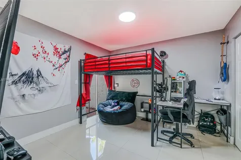 9526 SW 155th Avenue Miami FL 33196