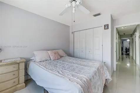 9526 SW 155th Avenue Miami FL 33196
