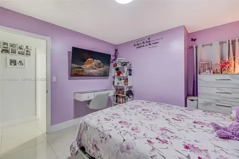 9526 SW 155th Avenue Miami FL 33196