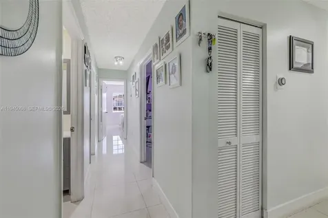 9526 SW 155th Avenue Miami FL 33196
