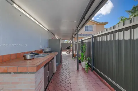 9526 SW 155th Avenue Miami FL 33196