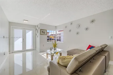 9526 SW 155th Avenue Miami FL 33196