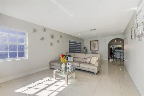 9526 SW 155th Avenue Miami FL 33196