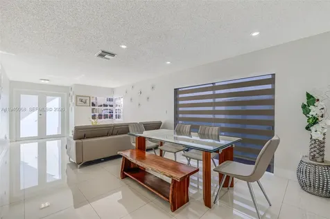 9526 SW 155th Avenue Miami FL 33196