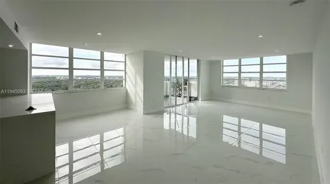 2750 NE 183rd Street Aventura FL 33160