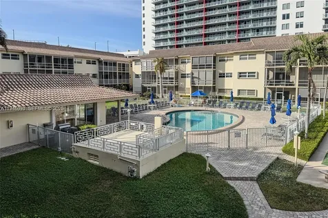 2600 Diana Drive Hallandale Beach FL 33009
