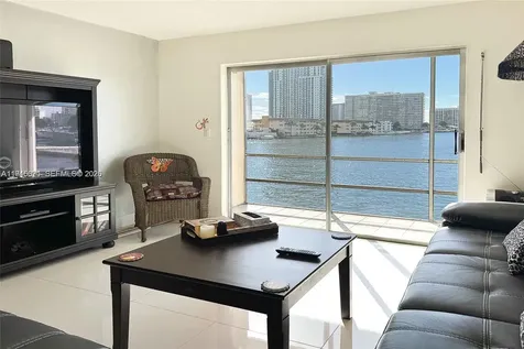 2600 Diana Drive Hallandale Beach FL 33009
