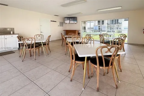 2600 Diana Drive Hallandale Beach FL 33009