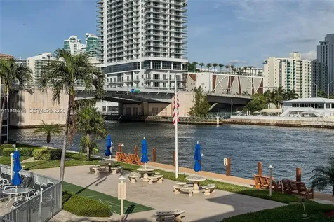 2600 Diana Drive Hallandale Beach FL 33009