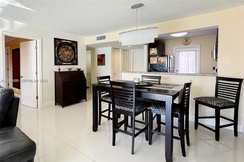 2600 Diana Drive Hallandale Beach FL 33009