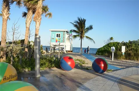2600 Diana Drive Hallandale Beach FL 33009