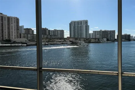 2600 Diana Drive Hallandale Beach FL 33009